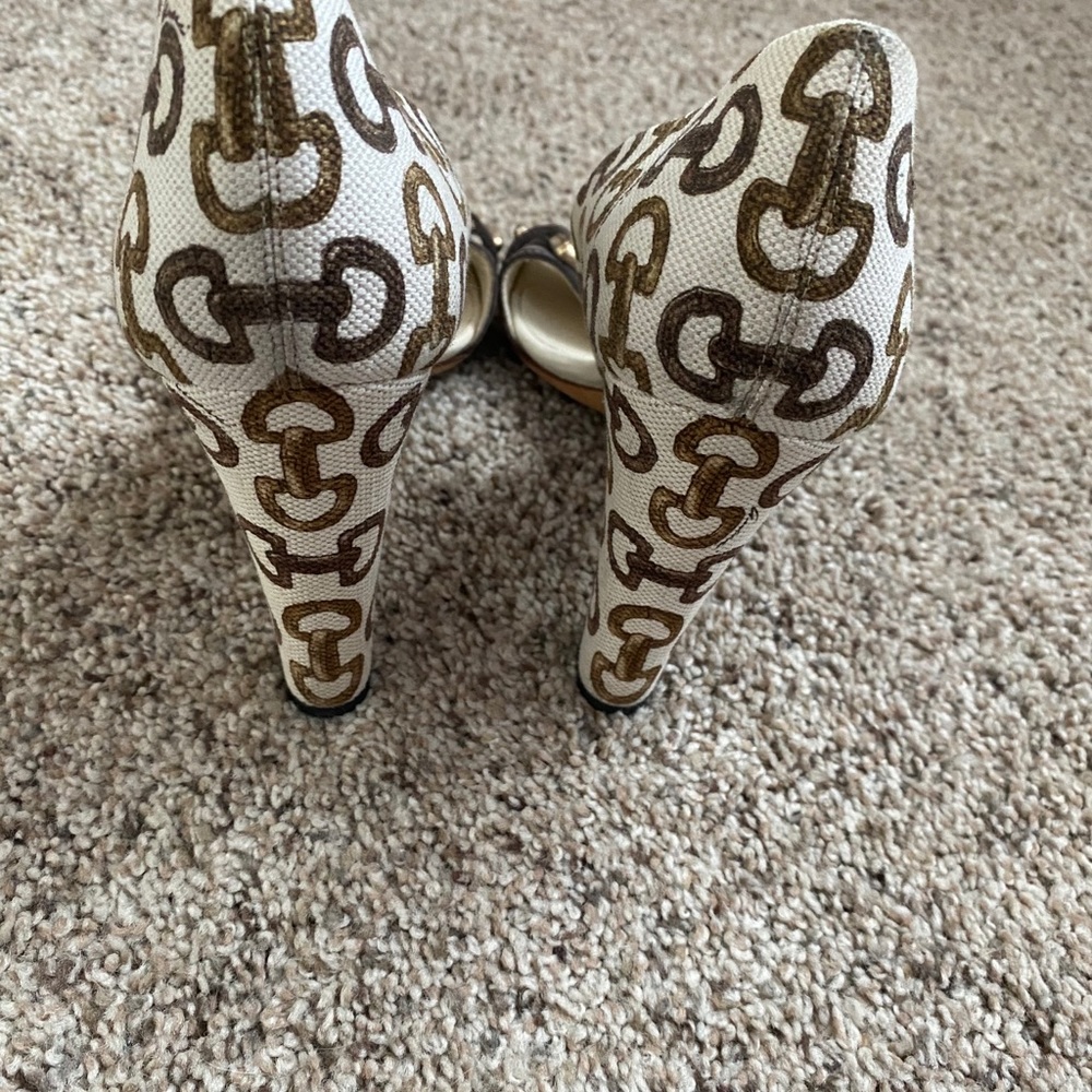 Gucci - Picture 2 of 6